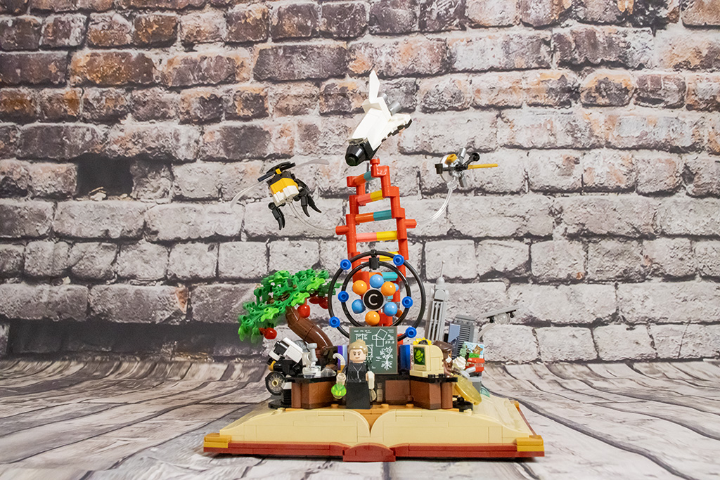 lego 21355 evolution of stem 29